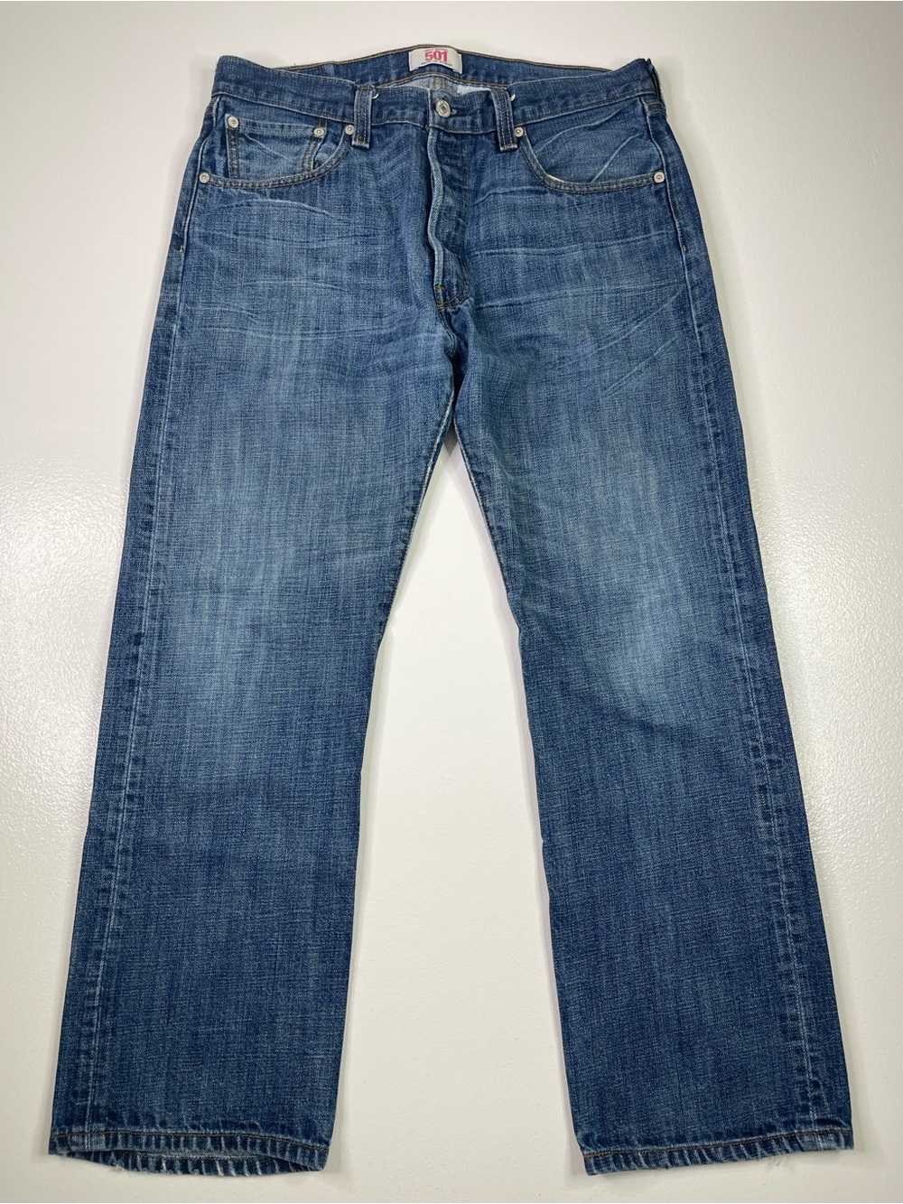 Levi's 501 Original Straight Leg Button-Fly Medium Wash Blue Jeans Men's W34 L30